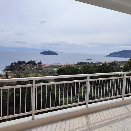 Thea Court Clio & Erato Apartments ปาเลออน ซิฟลิคิออน ภายนอก รูปภาพ