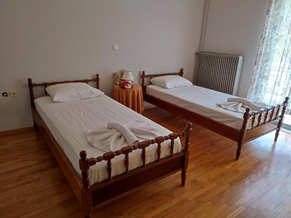 Thea Court Clio & Erato Apartments ปาเลออน ซิฟลิคิออน ภายนอก รูปภาพ