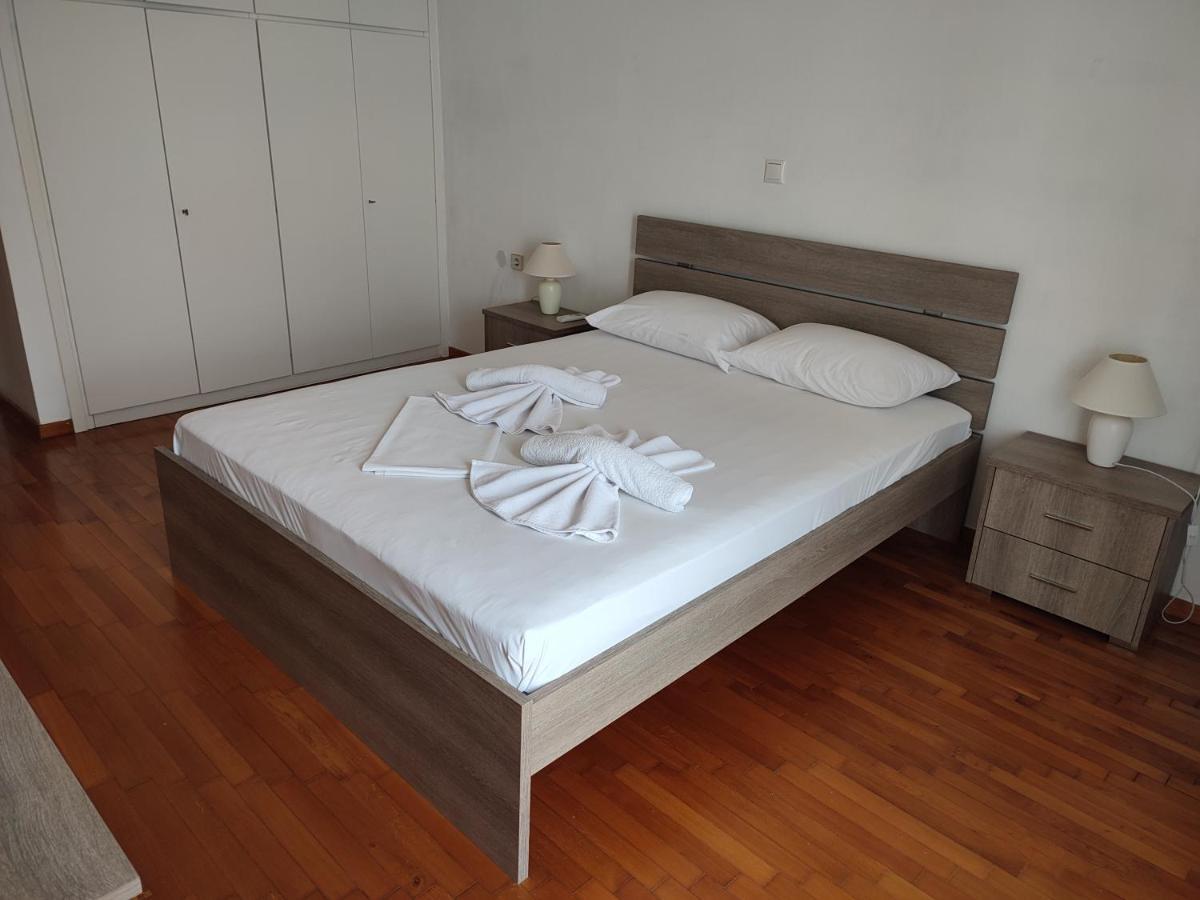 Thea Court Clio & Erato Apartments ปาเลออน ซิฟลิคิออน ภายนอก รูปภาพ