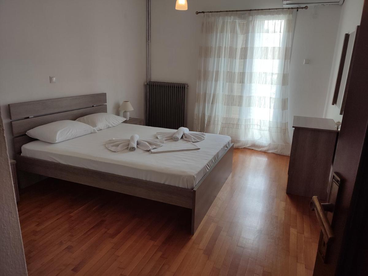 Thea Court Clio & Erato Apartments ปาเลออน ซิฟลิคิออน ภายนอก รูปภาพ